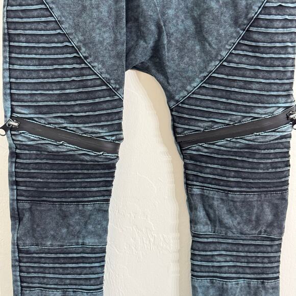 Posh Kiddos Blue Acid Wash Biker Pants Size 7 - Picture 2 of 6